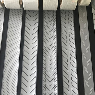 亮银拼搏手机官方网站入口热贴膜斜纹刻条 可定制花纹