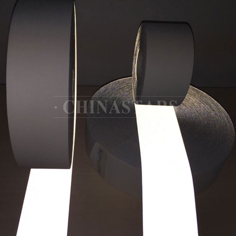 亮银全棉阻燃拼搏（中国）布